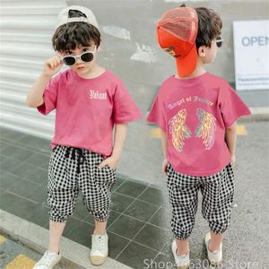 Kledingsets Kid Tracksuits Set Casual Short T-Shirt and Plaid Pants 2pcs Children Outfits Wing Print Kids Sportwear