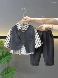Ensembles de vêtements pour enfants Spring et automne Set trois pièces de trois pièces 2024 coréenne Handsome Vest Shirt Two Children's Polyleatile