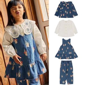 Ensembles de vêtements Vêtements pour enfants Filles KS 23 Veste en jean pour enfants Chat Chemise brodée creuse Dessin animé Jupe imprimée Jeans 230828