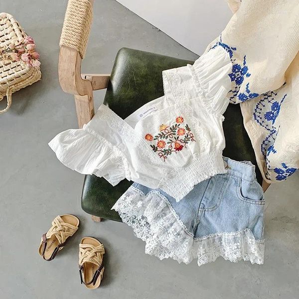 Ensembles de vêtements Ensemble de vêtements pour enfants Ensemble d'été pour filles Mode Chemisier en dentelle Amp Denim Shorts Style coréen Pantalons décontractés pour tout-petits Jeans 2-7 ans