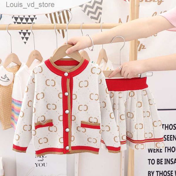 Conjuntos de ropa Conjuntos de ropa para niños Conjunto de vestido de dos piezas para niñas bebés Diseñadores suéter de punto trajes suéteres y falda Vestidos de princesa Ropa negro rojo T230804