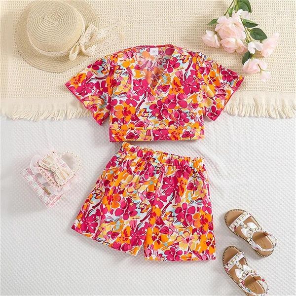 Ensembles de vêtements pour enfants shorts de fleurs T-shirt à manches courtes à manches courtes en V avec tenue d'été