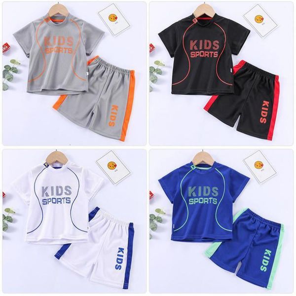 Vêtements Ensembles Kids Summer Sports Ball Vêtements Suit garçons et filles 2 pièces Set Tracksuis Mesh Enfants respirants tenues décontractées 230814