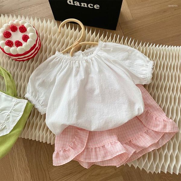 Conjuntos de ropa de Corea para niñas pequeñas, conjunto corto de 2 piezas para niñas pequeñas, Tops blancos de verano, pantalón a cuadros, traje de princesa informal para niños