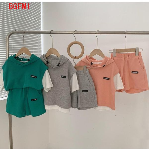 Ensembles de vêtements Coréen Enfants Vêtements Costume Enfants Garçons Vêtements À Manches Courtes À Capuche Shirtshort Deux pièces ensemble D'été Bébé Garçon Waffler Outfit 230606