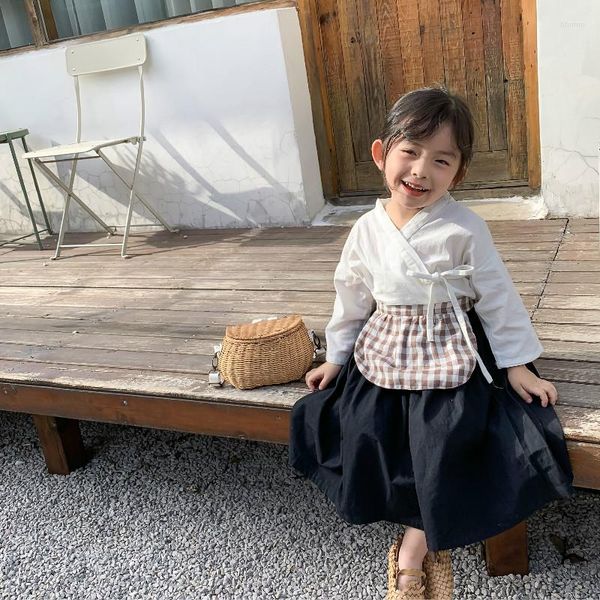 Conjuntos de ropa de estilo coreano para niños, Tops de primavera para niñas pequeñas, delantal, falda, trajes elegantes para bebés, 3 uds.