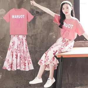 Ensembles de vêtements coréens École d'été Girl 2pcs Vêtements Ensemble Enfants Alphabet T-shirt Junior Fleur Jupe imprimée complète
