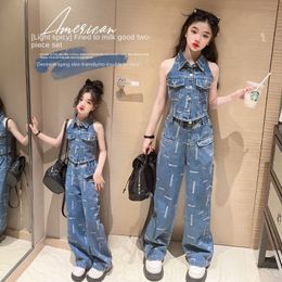 Conjuntos de ropa versión coreana de primavera y otoño niñas pequeño estilo extranjero chaleco sin mangas jeans 2023 traje de niños tendencia 230406