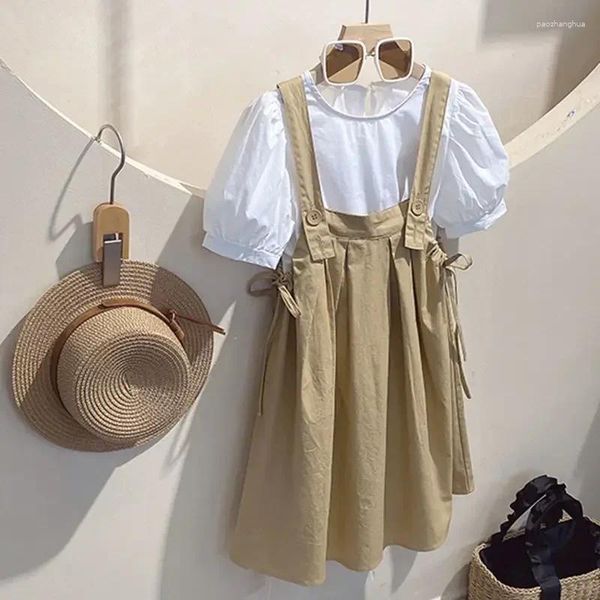 Vêtements Ensembles légers 2 pièces Girls Dress Summer 2024 Streetwear T-shirts blancs et jupes solides pour enfants causaux