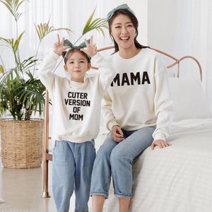 Kledingsets Mama Mini Sweatshirt Moeder Dochter Matching Cleren Mommy en ik Outfits Mom Girl pullover Vrouwen Kinderen Familie Look T Shirts 230105