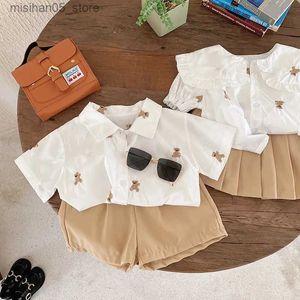 Ensembles de vêtements Mellario Baby Garment Set Brother Sisters Matching Set Summer Korean Boys Kirt + Shorts Set Girls Shirt + Ski Set Q240425