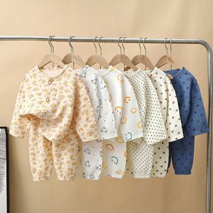 Kledingsets Mousseline kleding voor kinderen bamboe Baby Baby Korea Herfst katoenen kleding Losse pyjama's voor jongens meisjes outfits 4 6 8 10 12 jaar 230907