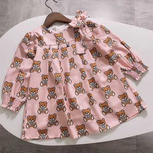 Kledingsets Nieuw zomerse modemerk Cartoon Letter Stijl Kinderkleding Girl kleding met lange mouwen Beren Print Dress Baby Princess 2-10 jaar