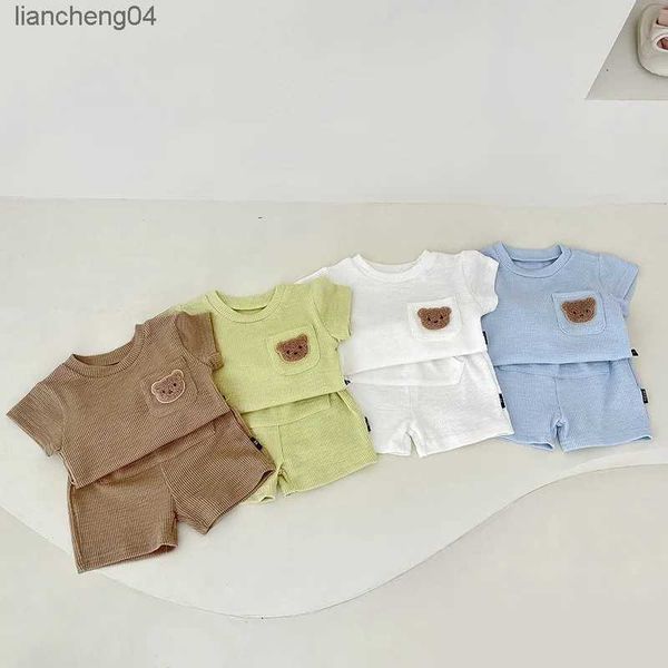 Ensembles de vêtements Nouveau-né bébé été solide solor ensemble fille mignon ours broderie poche manches courtes hauts + garçon coton doux shorts 2pc costume