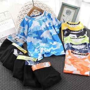 Ensembles de vêtements Off Size Camo Casual Sports Shorts à manches courtes pour enfants à séchage rapide Deux pièces Cash Out