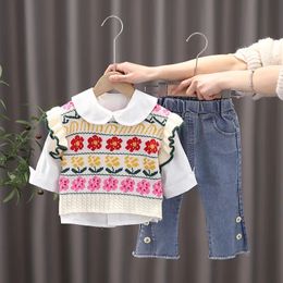 Kledingsets OLEKID 2023 Lente Herfst Meisjes 3-delige kledingset Bloem Trui Vest met lange mouwen Mode Jeans Babymeisje Kledingset 230927