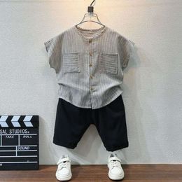 Ensembles de vêtements pakaian anak laki laki Musim Panas 2023 Corée dua potong katun Lin usia 2 9 tahun lengan pendek bayi tampan 230516
