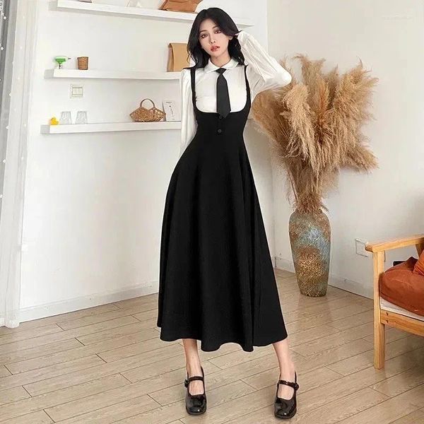 Vêtements Ensembles Preppy Style Black Long Robe Suit Étudiants Girls Gouchée à manches Blanc Tie à l'uniforme japonais pour femmes Automne suspendu