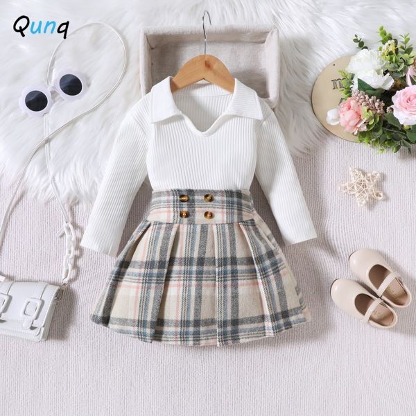 Ensembles de vêtements Qunq 2023 Automne Hiver Filles Solide Revers À Manches Longues Top Preppy Mini Jupe Plissée 2 Pièces Ensemble Casual Enfants Vêtements Âge 3 T 8T 230915