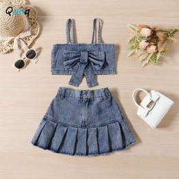 Kleding Sets Qunq 2023 Zomer Ins Meisjes Mooie Cowboy Sling Boog Trui Top Plooirok 2 Stuks Set Casual Kinderkleding Leeftijd 3 T 8 T 230630