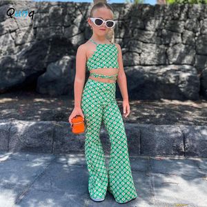 Kleding Sets Qunq Zomer INS Meisjes Vest Vierkante Kraag Backless Bind Print Top Flared Broek 2 Stuks Set Casual Kids Kleding Leeftijd 3 T 8T 230630