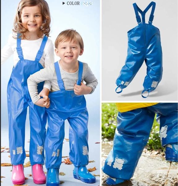 Vêtements Ensembles de pantalons pour enfants pluvieux dans l'ensemble PU Vérinons de pluie avec des bretelles Isularées à l'intérieur de 4 à 5 ans