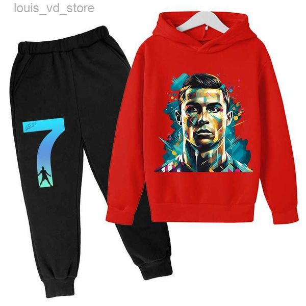 Conjuntos de ropa Conjunto de sudadera con capucha de otoño e invierno para niños con estampado de avatar de Ronaldo y pantalones de sudadera de terciopelo Conjunto de 2 piezas Ropa deportiva roja T231204