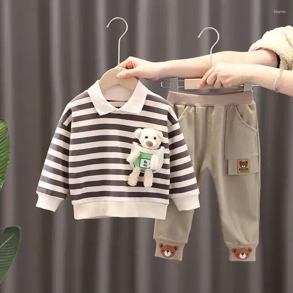 Ensembles de vêtements Spring Boys 2023 Fashion Children Suits T-shirt Stripe T-shirt Pantal