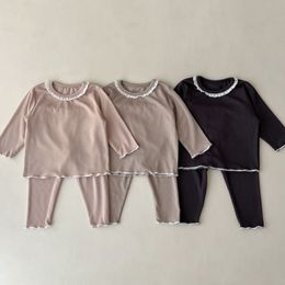 Ensembles de vêtements Printemps Été Confortable Casual Homewear Ensemble Enfants Unisexe Simple Manches Longues Vêtements De Nuit Et Pantalon En Coton Solide Pyjama Costume 230322