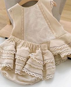 Kledingsets zomer babymeisjes outfit kleding schattige prinses mouwloos kanten vest topslayed zoom gelaagde rokken panty pak voor peuter 230522