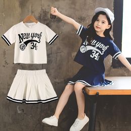 Kleidung Sets Sommer Mädchen Kleidung Anzug ShortSleevedALine Rock 2 stücke Set College Stil JK Uniform Kinder Baby Trainingsanzüge 230608