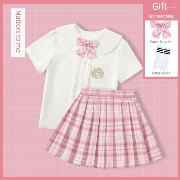 Ensembles de vêtements Costume d'été pour une jupe d'uniforme de filles Set Japanese Style Girls 2024 Fashion Envoyer un nœud papillon et des chaussettes