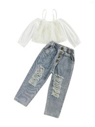 Kledingsets zomer peuter babymeisjes mode -outfits 2pcs broek pak uit schouder pluizige tops elastische taille gescheurde jeans