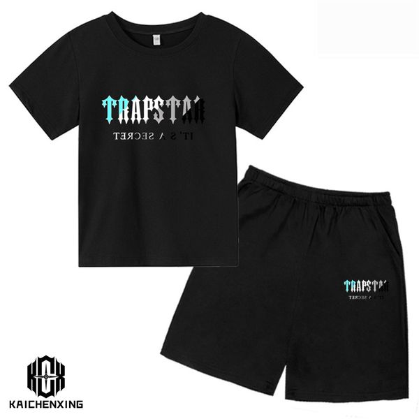 Ensembles de vêtements d'été TRAPSTAR Tshirt Enfants Garçons Shorts de plage Ensembles Streetwear Survêtement Hommes Femmes Vêtements Filles Sportswear 230721