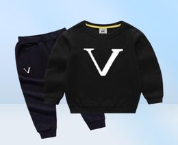 Juegos de ropa para bebés para bebés redondos pantalones de manga larga diseñador ropa para niños ropa y niñas de dos piezas estampado 29 años 2792306