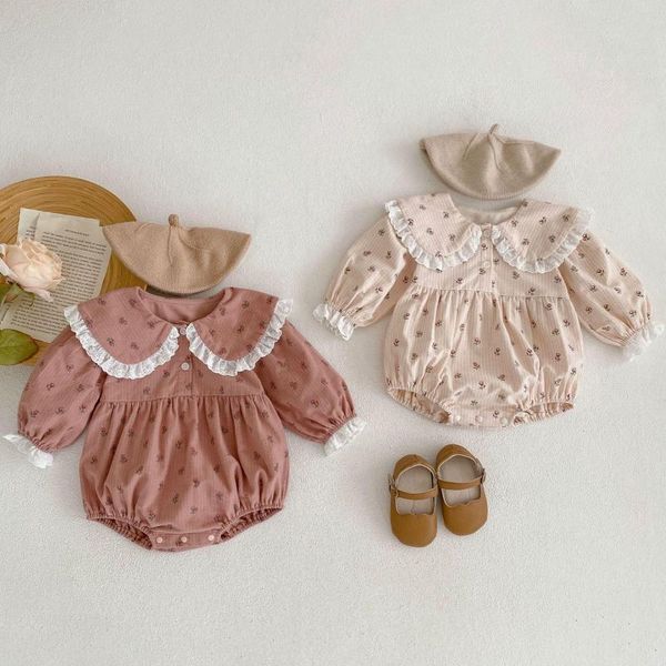 Conjuntos de ropa Toddle Born Baby Clothes 2023 Kawaii Floral Lotus Collar Girl Boy Triangular Romper Suit Lace Cotton Kids