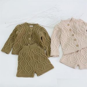 Ensembles de vêtements Toddler Baby Boys Girls Automne Hiver Cardigan Sweateraddshorts Infant Knit Suit Style coréen 220224 Drop Delivery Kids Ma Dhg8C