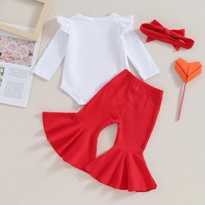 Kledingsets Toddler Baby Girl 3pcs Outfits Romper Tops Letter Letter Flare Pants Valentijnsdag met lange mouwen