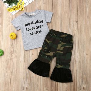 Kledingsets Peuter Baby Girl Summer Deset Casual Baby Girls Korte Mouw Letter Patroon Solid tops T -shirt Camo Flare Pants Outfits Z0321