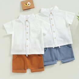 Completi di abbigliamento Set di vestiti estivi per bambini piccoli Camicia a maniche corte con bottoni e risvolto Pantaloncini elastici in vita 0-4 anni