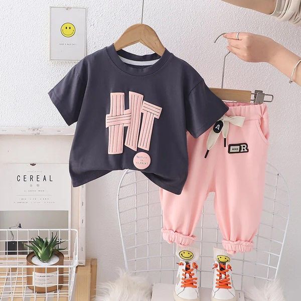 Juego de ropa ropa de verano para niños pequeños 2024 Camisetas de manga corta estampada de estilo coreano Camisetas y pantalones para niños 2 piezas