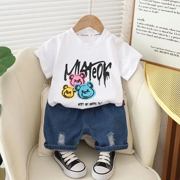 Ensembles de vêtements Vêtements d'été pour les enfants pour les enfants 2024 Lettre de dessin animé de mode O-Col à manches courtes t-shirts et shorts