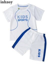 Vêtements Ensembles unisex Kids Sportswear garçons filles sèche rapidement sur piste de football de basket-ball