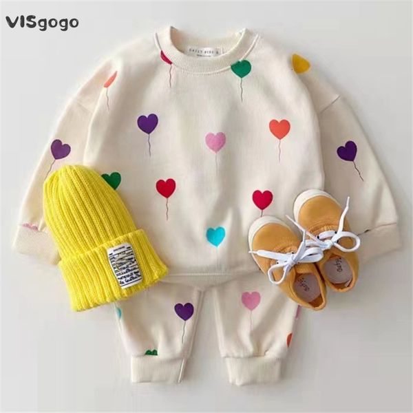 Vêtements Ensembles Visgogo Nourrissons Printemps Automne Vêtements Bébé Fille Garçon Amour Impression Style Coréen Sweat Pantalon Deux Pièces Ensemble Survêtement 230825