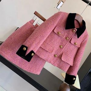 Ensembles de vêtements Hiver Design Girls Clothes Set Pink Uffed Collar Velour Cotton Veste Hip A-Skirt 2pcs Kids Suit Tops Tenues 4 6 8 10 12