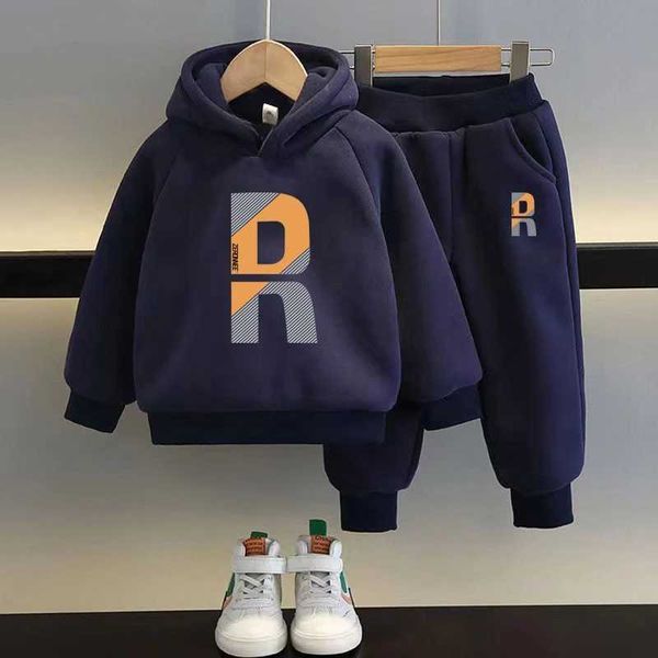 Conjuntos de ropa Invierno Niños Fleece Sudaderas con capucha gruesas Traje para niño Ropa deportiva 2+y Ropa para niños pequeños Otoño Cálido Niñas Tops con capucha Pantalón a juego SetL2401L2402