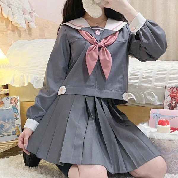 Conjuntos de ropa Mujeres Traje de marinero Escuela secundaria Jk Uniforme Vestido japonés Ropa de estudiante Falda plisada Traje gris Chica Seifuku Coreano