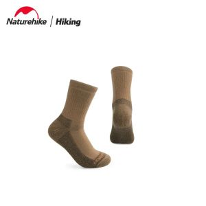 Vêtements Naturehike 2022 Nouveau camping en plein air absorbant les chocs en laine mérinos chaussettes à angle droit voyage et escalade chaussettes thermiques épaissies