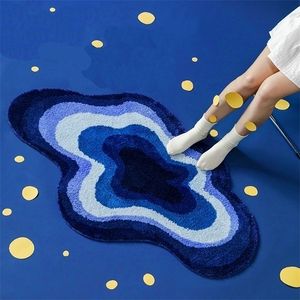 Alfombra en forma de nube Alfombra artística Estilo INS Cama acogedora Habitación Suave Súper absorbente Almohadilla antideslizante Piso azul Alfombra con mechones 80x120CM 220301