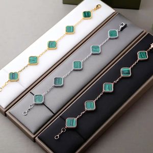 klaver armband designer sieraden 18K vergulde klassieke vierbladige armbanden klaver elegante parelmoer armbanden voor dames en heren hoogwaardige bedelarmband